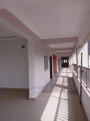 Shop to Let in Asaba