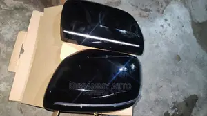 Landcruiser and LX 570 Side Mirror Cover With Tiny Light