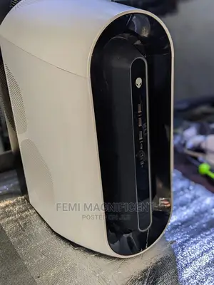 New Dell Alienware Aurora R12 16GB AMD Ryzen SSHD (Hybrid) 3T