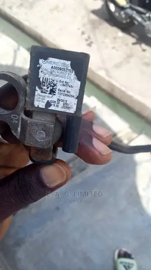 Mercedes Benz Battery Terminal Sensor