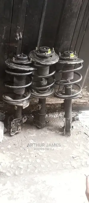 Front Shock Nissan Pathfinder 2012