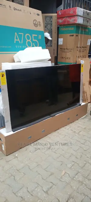 Original Hisense 85" Television Uhd Smart TV With Warranty.