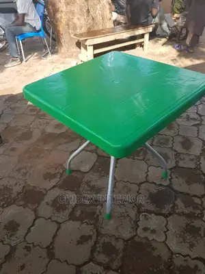 Plastic Restaurant Table