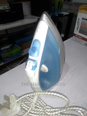 Scanfrost Steam Iron Sfsi2304