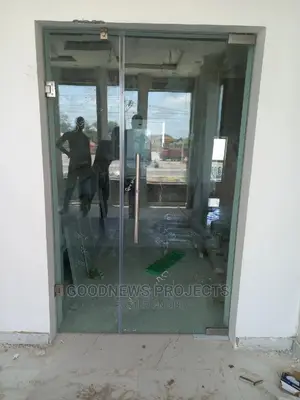 Swing With Hinge GLSSS Door
