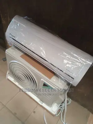 Brand New DAIKIN 2.5HP Split Unit Air Conditioner/100%Copper