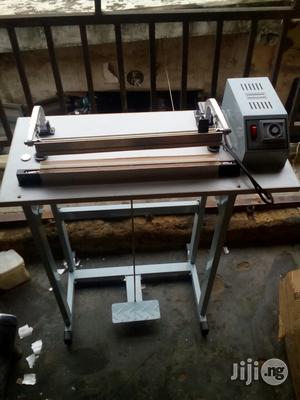 Nylon Seal Cut Machine