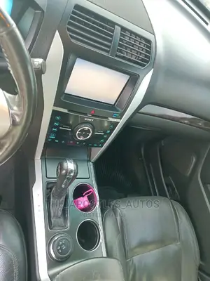 Ford Explorer 2011 Black