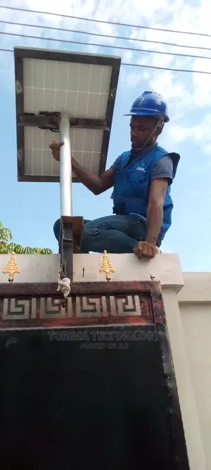 A1 Solar Powered Remote Control Gate