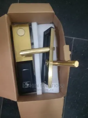 Cheap Budget Essential Door Lock