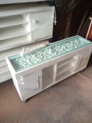 Quality 4ft Tv Stand With Light and Stones
