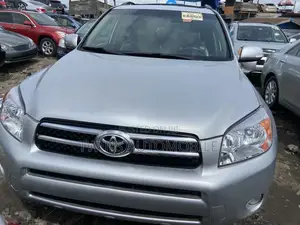 Toyota RAV4 Limited 2008 Silver