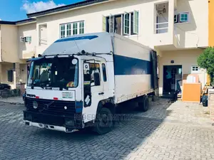 Truck for Logistics and Hire