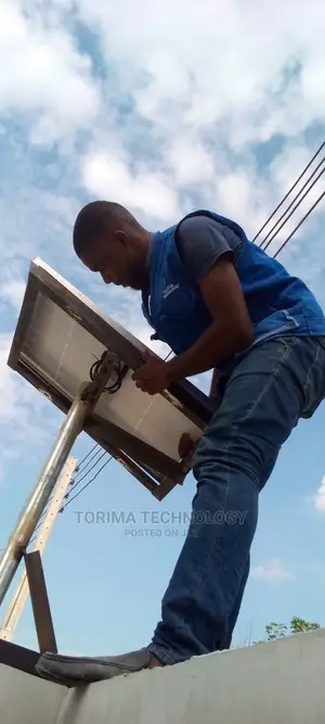 Auto Sliding Gate With Solar Panel