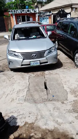 Lexus Es350 Windshield 2013 Model