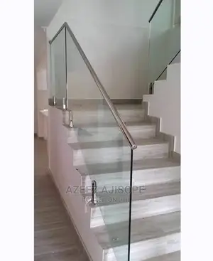 Stainless Steel Frames Staircase Glass Design