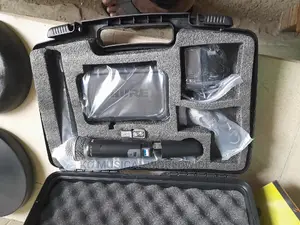 Quality SHURE Wireless Microphone Pgx242