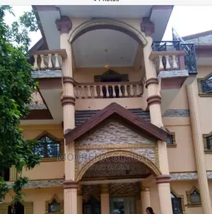 Furnished 10bdrm Maisonette in Family House, Alimosho for Sale