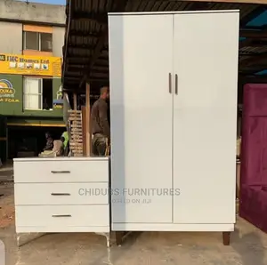 Beautuful Wardrobe With Side Drawer
