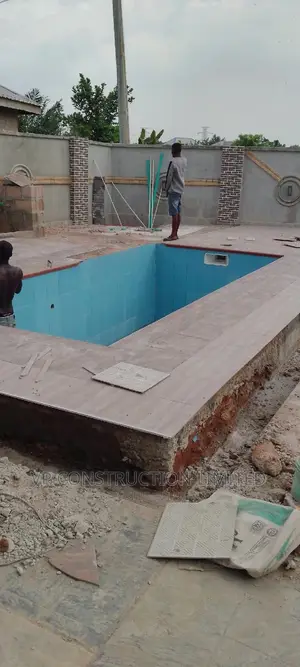Small Pool and Fountain
