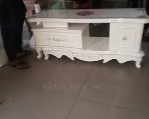 Tv Stand (Adjustable)