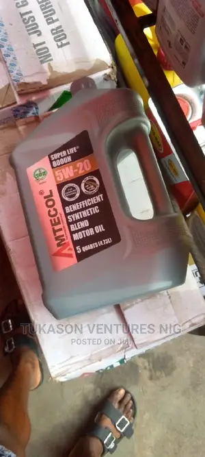 Engine Oil for Honda/ Acura Cars Available
