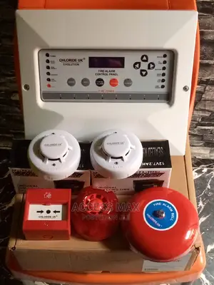 8 Zone Fire Alarm Panel .. Smoke Detector .. Break Glass.