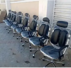Super Classic Kidney Chair
