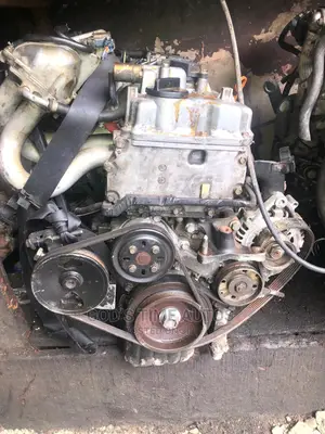 Nisssan Premira 1.6 Whitecover