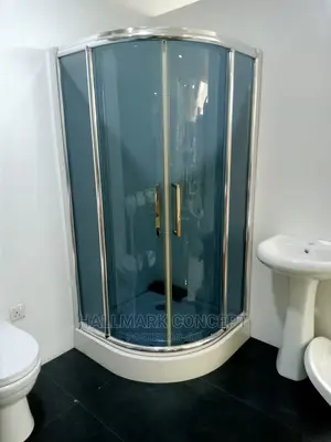 90x90 Shower Cubicle.