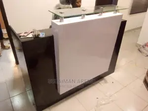 Standard Receptionist Table