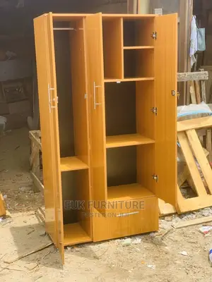 #88#Unique Three Doors Wardrobe With Partitions (Live Photo)