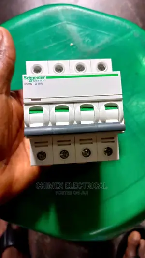 Schneider 4poles Mcb