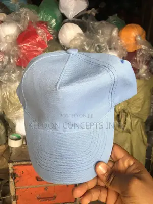 Wholesale Cotton Face Cap in Different Colors 500pcs