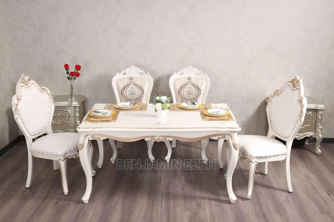 Royal Dinning Table