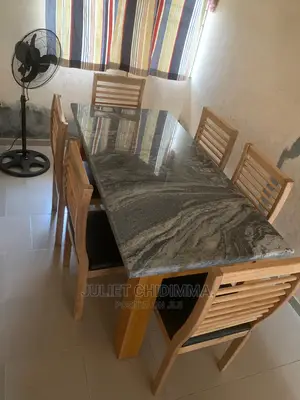 A Quality 6 Seaters Marble Top Dinning