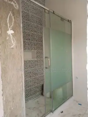 Shower Cubicle (Open)