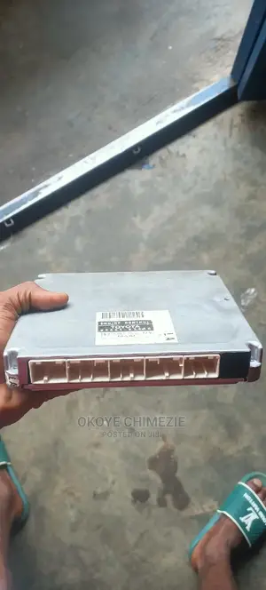 Toyota Avalon Brain Box 08 Model