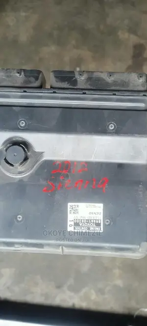 Toyota Sienna Brain Box 2gr Engine 09/010