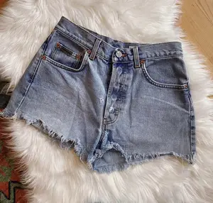 MP: Vintage 90s Button Fly Calvin Klein Cut Off Shorts!