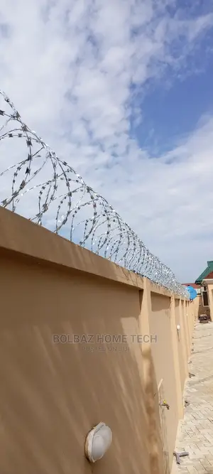 Razor Barb-Wire; Original Galvanized.