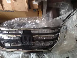Front Grille America Spec for Honda Crosstour 2013