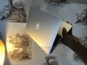 Laptop Apple MacBook Air 2015 8GB Intel Core I5 SSD 128GB