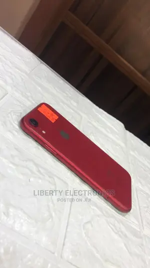 Apple iPhone XR 64 GB Red