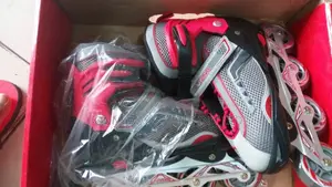 Professional 4 Wheel State Shoe