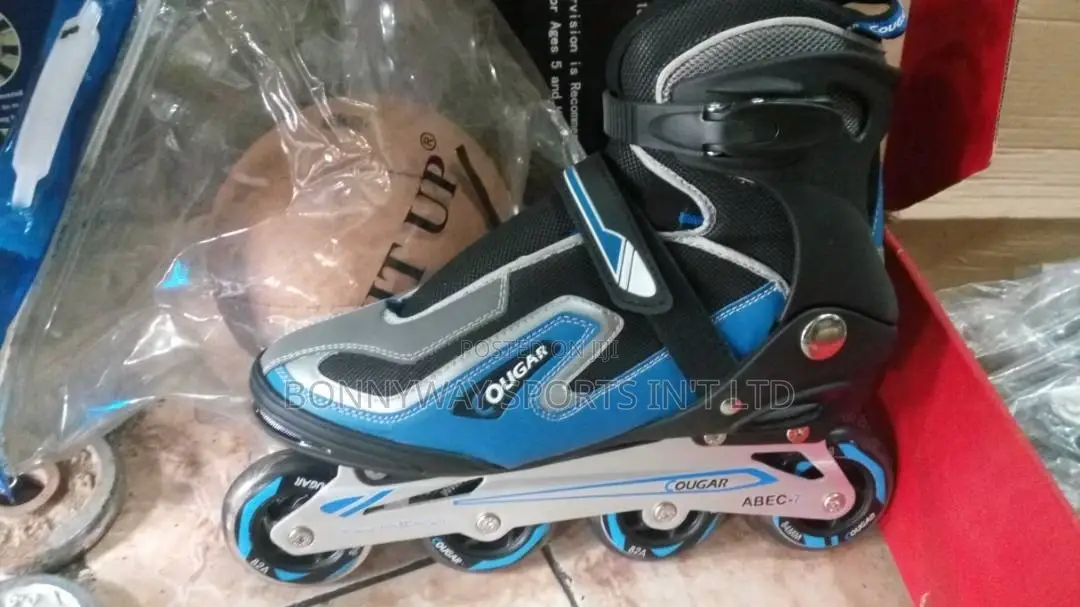 Professional 4 Wheel State Shoe
