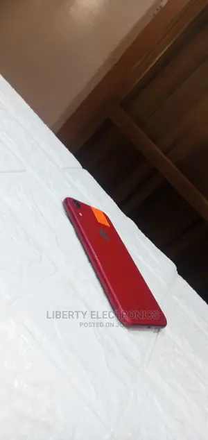 Apple iPhone XR 64 GB Red