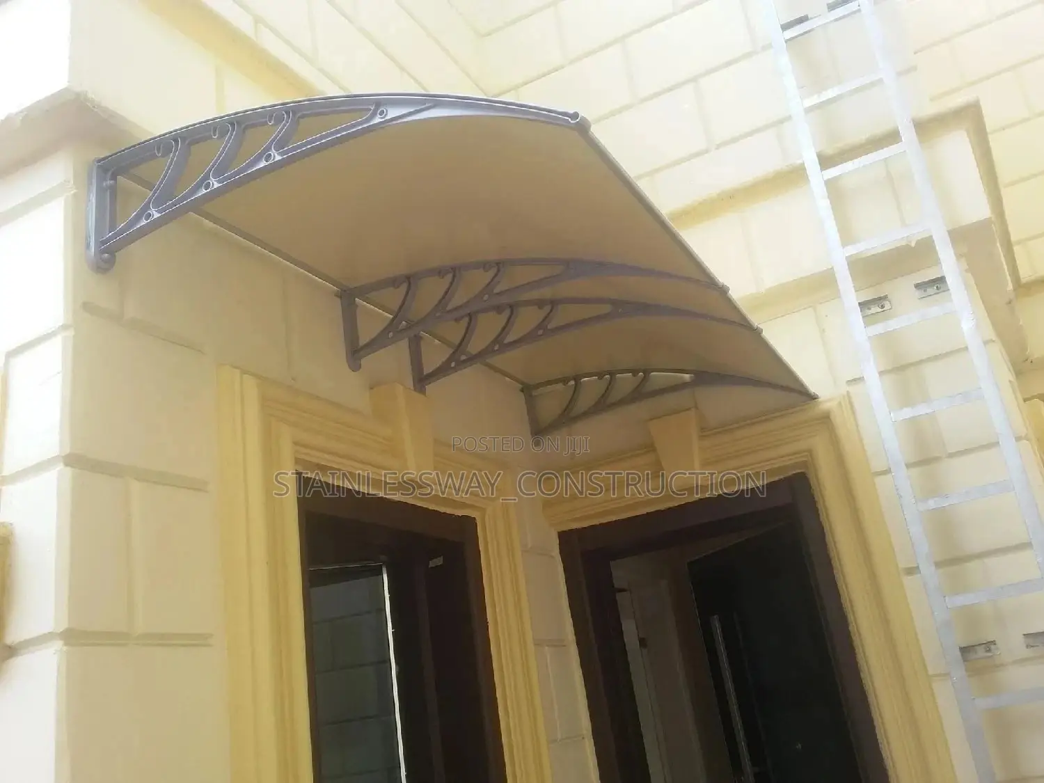 Foreign Sunshade
