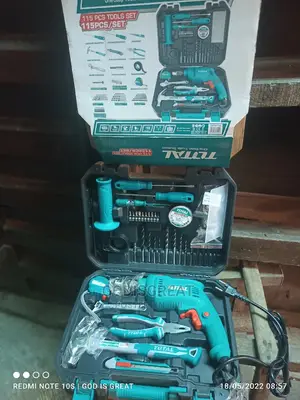 115pcs Tools Set With Electric Drilling Machine