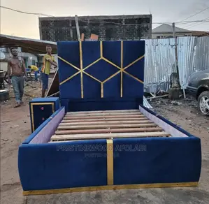 Pristine Wood Design Bedframe